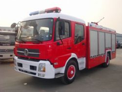 東風(fēng)天錦6T泡沫消防車(chē)